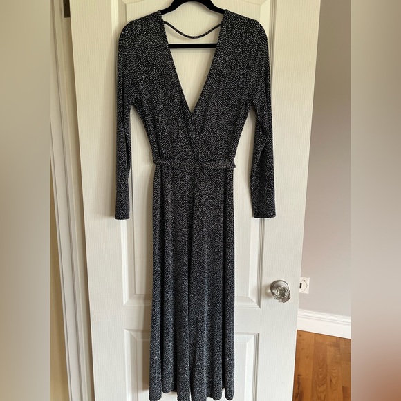 💃 MANDEE One Piece Ankle Length Pantsuit w/ Deep Front/Back V and Long Sleeves - Picture 4 of 11